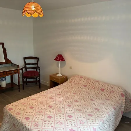 Normandy Family Escape *