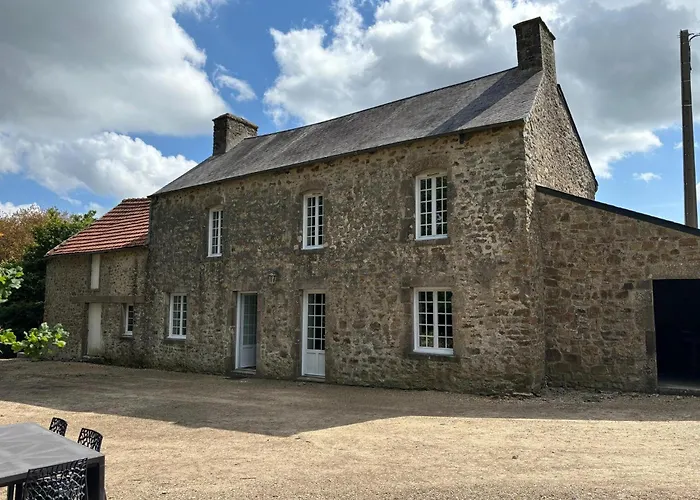 Normandy Family Escape Saint-Floxel