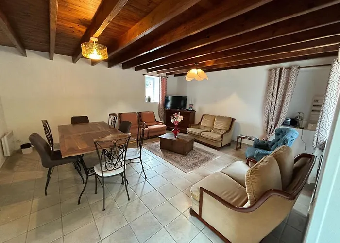 Holiday home Normandy Family Escape *